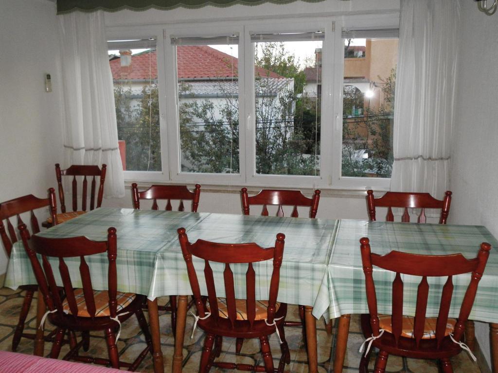Home Padovan Palit Bilik gambar
